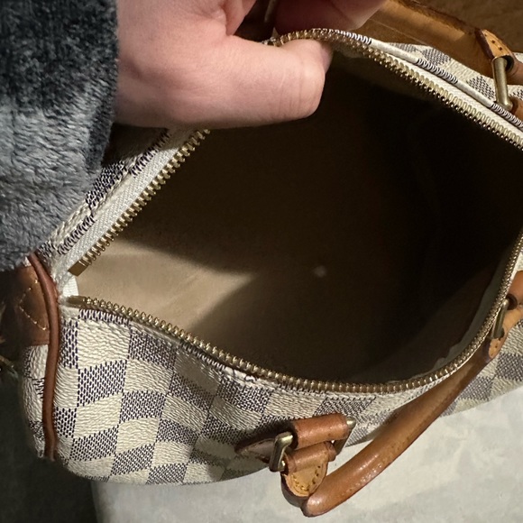 Speedy Vintage White Leather LV *SOLD* - Picture 4 of 8